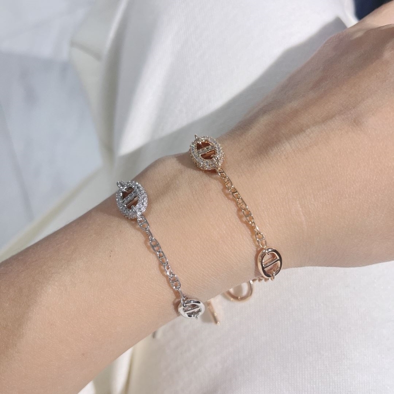 H**me5 bracelets